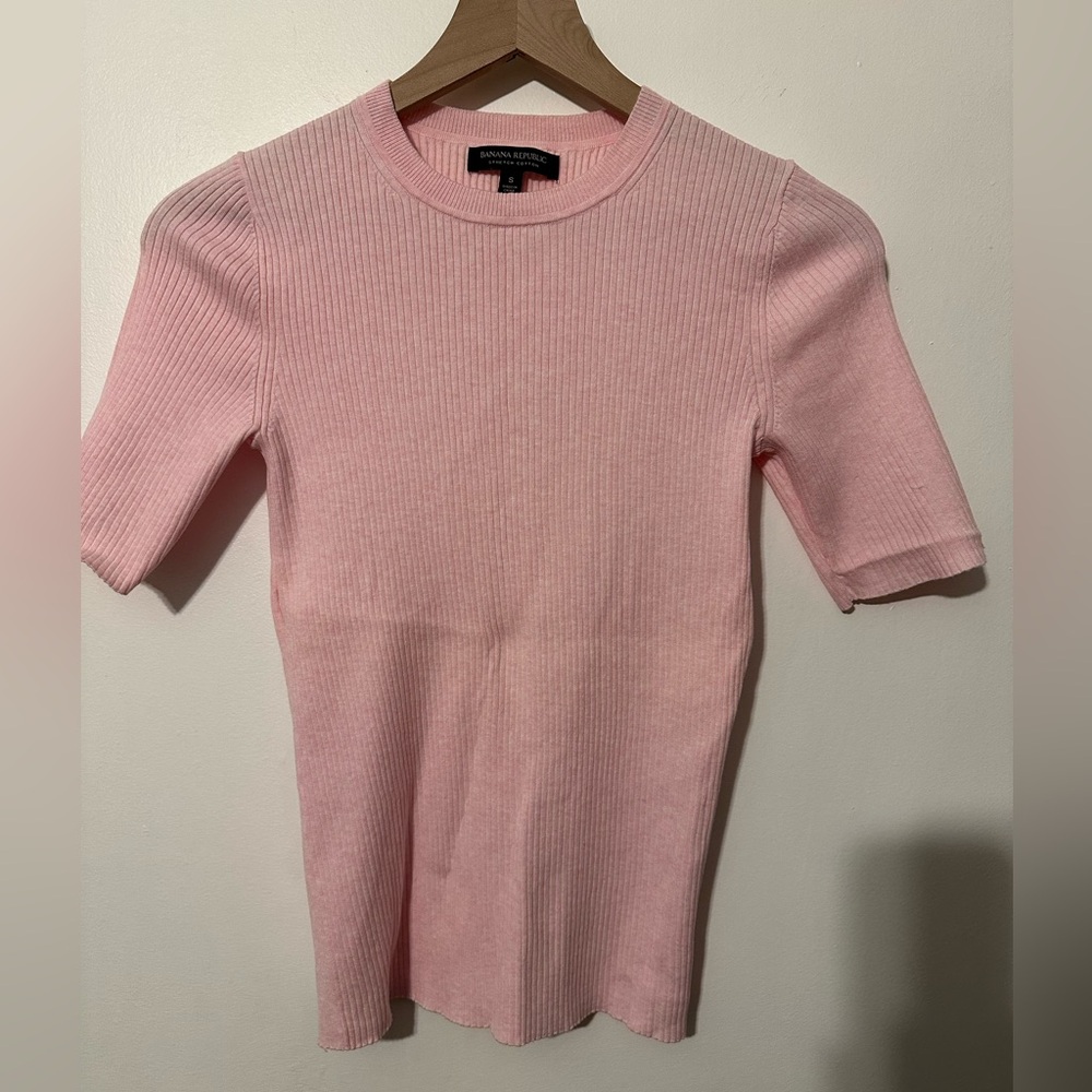 Banana Republic Light Pink Ribbed Knit Top
